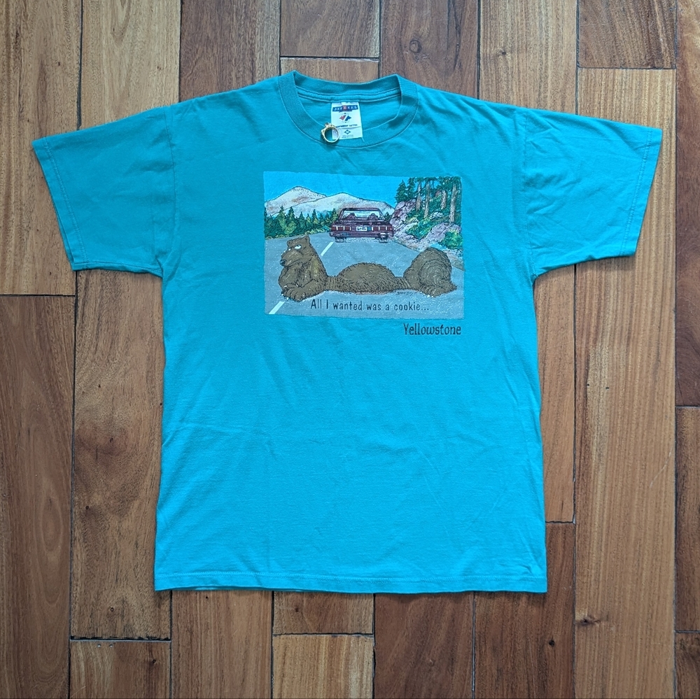 Yellowstone Park Vintage Graphic T-shirt (M)